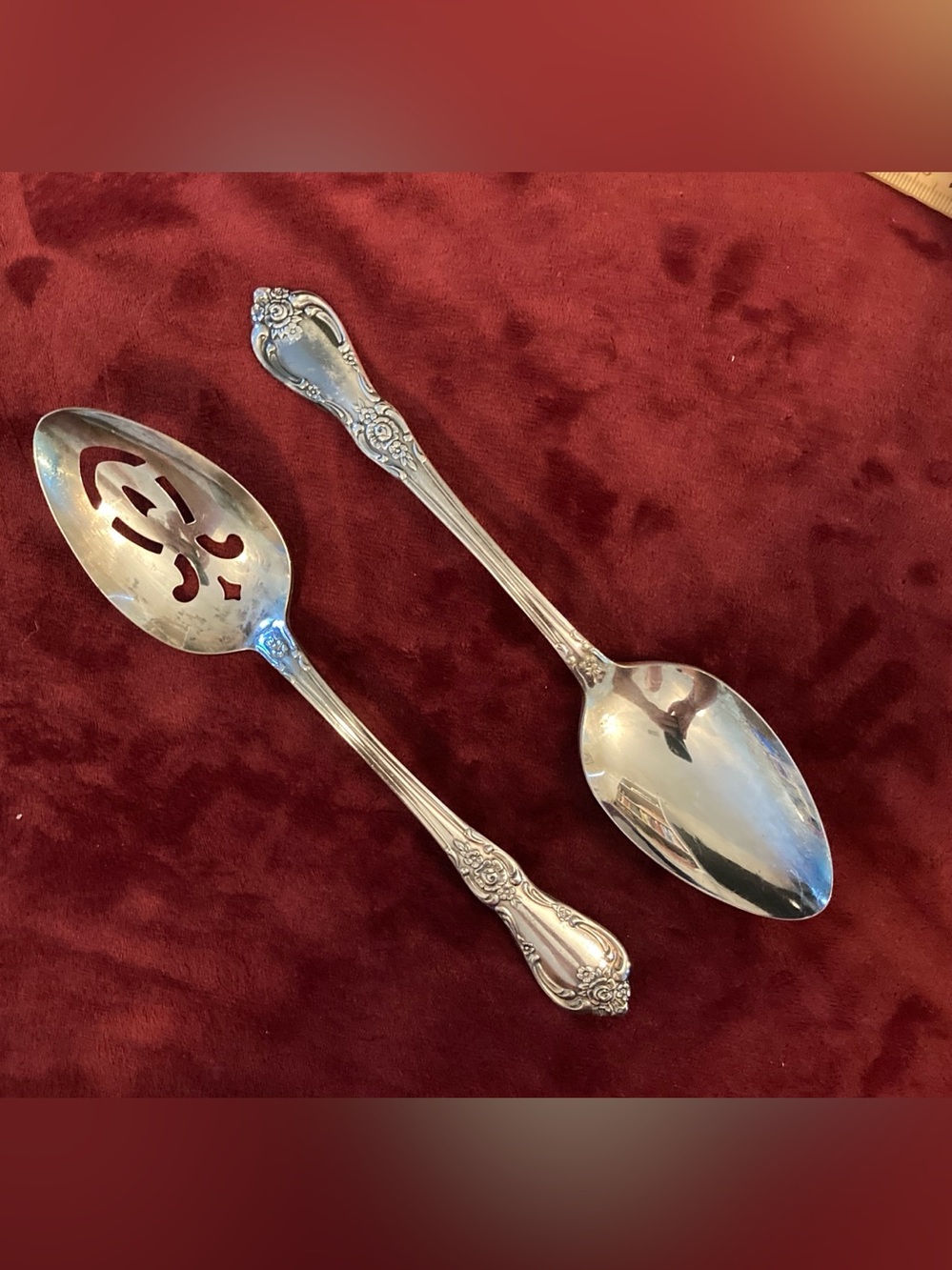 Set of 2 Wm A Rogers Oneida Sectional Silver Plate 8” Serving Spoons